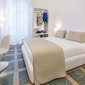 Home Boutique Luxury & Design